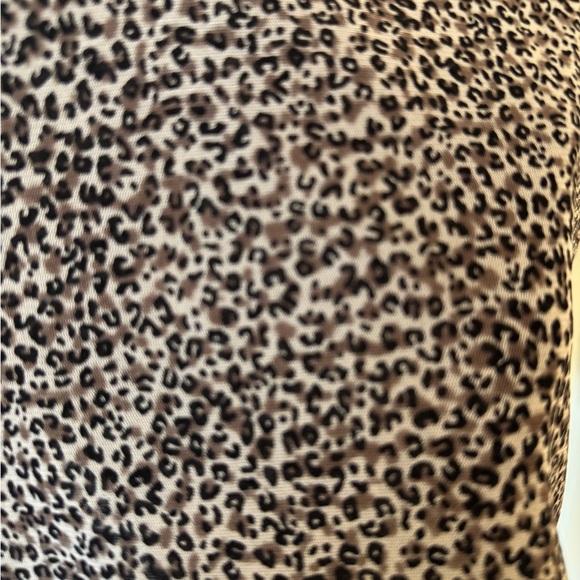 Cable & Gage Sheer Leopard Top - Picture 4 of 6
